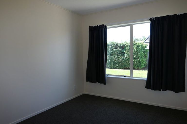 Photo of property in 34 Rosewood Place, Paraparaumu, 5032