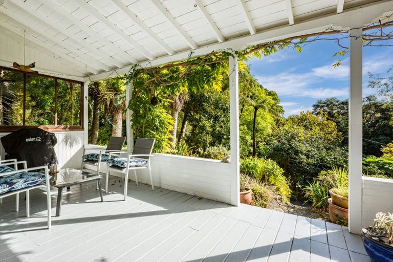 Photo of property in 3 Huia Road, Days Bay, Lower Hutt, 5013