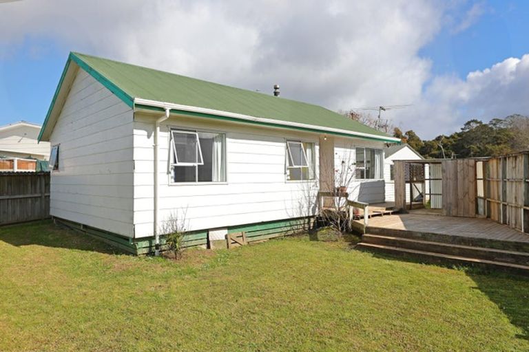 Photo of property in 51 Border Road, Henderson, Auckland, 0612