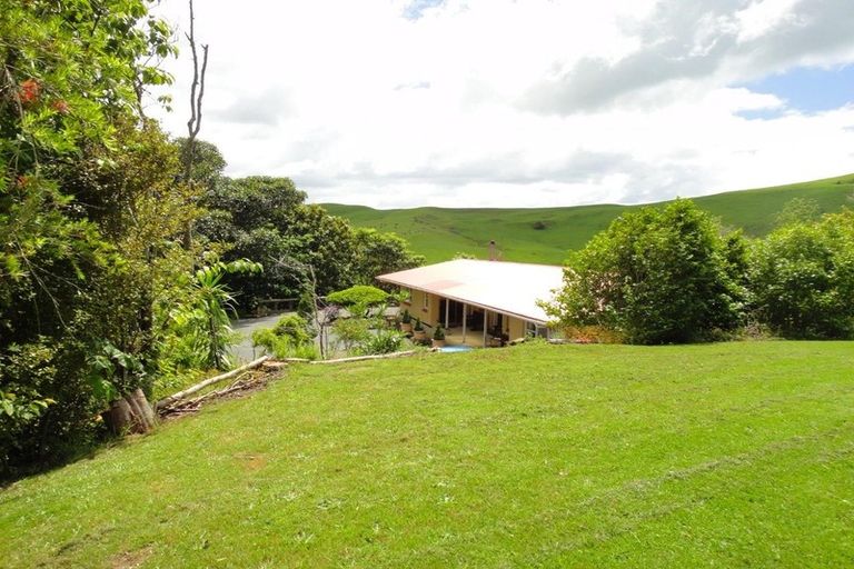 Photo of property in 931 State Highway 1, Oakleigh, Whangarei, 0171