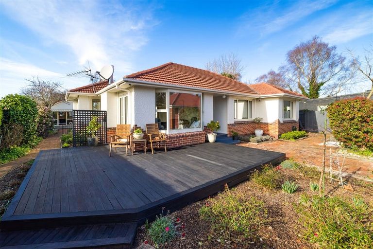 Photo of property in 80 Withells Road, Avonhead, Christchurch, 8042