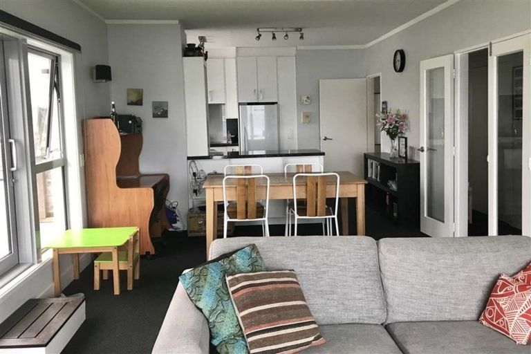 Photo of property in 4/2 Grafton Road, Roseneath, Wellington, 6011