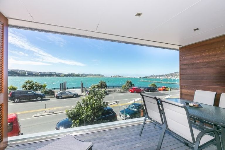 Photo of property in Patent 326 Apartments, 326 Evans Bay Parade, Hataitai, Wellington, 6021