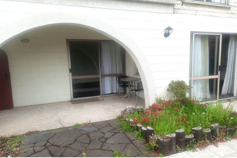 Photo of property in 14 Tatyana Place, Massey, Auckland, 0614