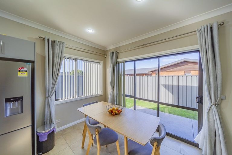 Photo of property in 14 Portland Place, Poraiti, Napier, 4112