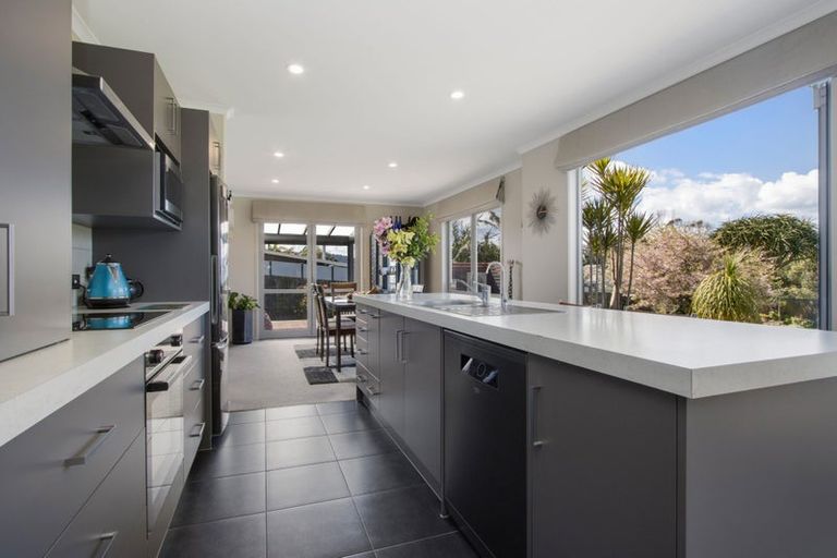 Photo of property in 22 Reo Crescent, Waihi Beach, 3611