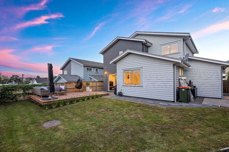 Photo of property in 3 George Mcwhirter Avenue, Massey, Auckland, 0614