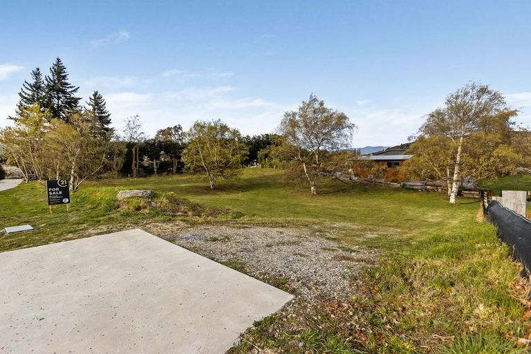 Photo of property in 37 Aurora Lane, Wanaka, 9305