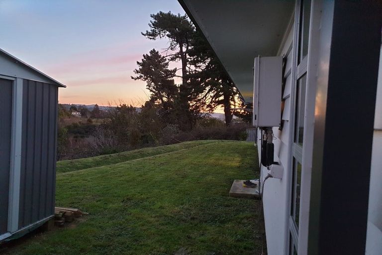 Photo of property in 28 Sunstone Crescent, Brown Owl, Upper Hutt, 5018