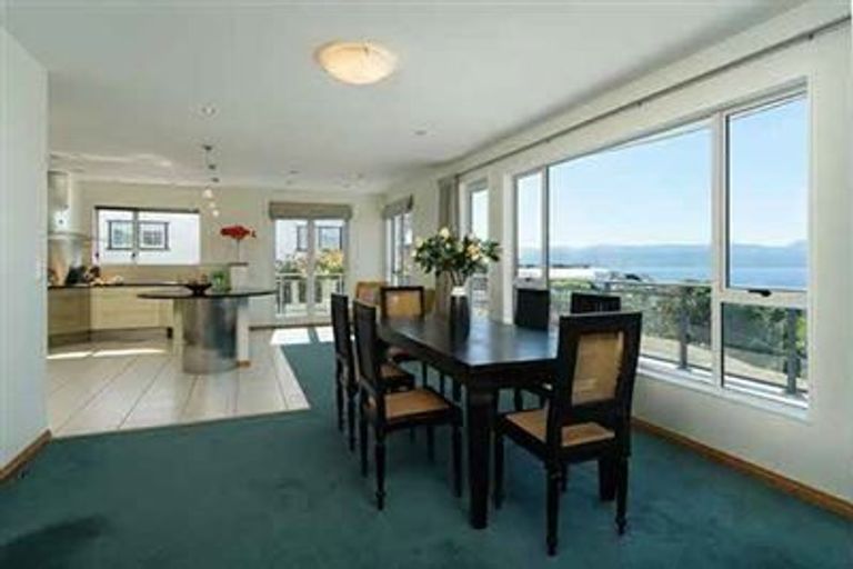 Photo of property in 58 Rama Crescent, Khandallah, Wellington, 6035