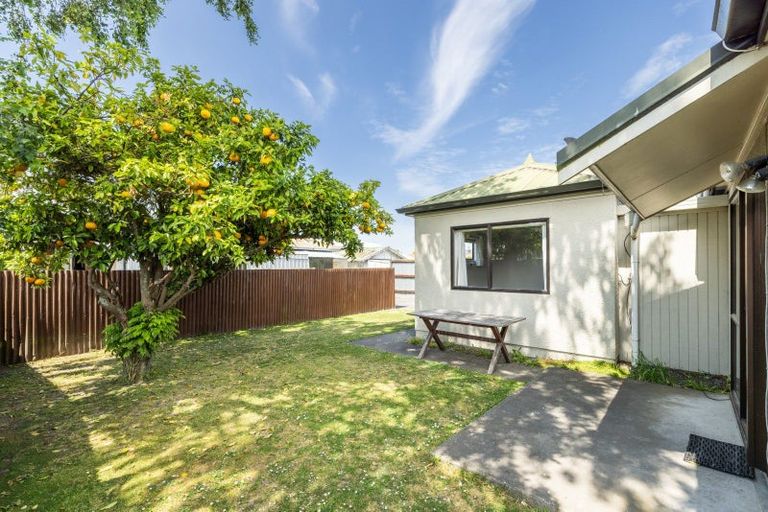 Photo of property in 2/1107 Saint Aubyn Street East, Parkvale, Hastings, 4122