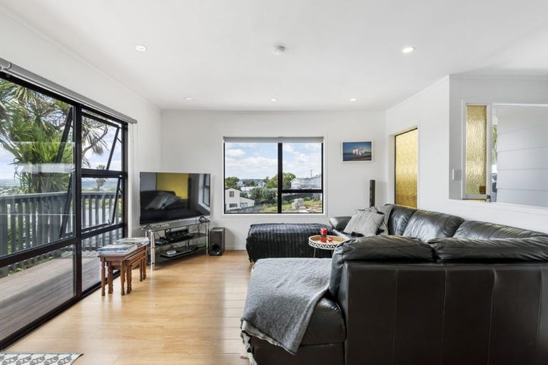 Photo of property in 1/38 Birkdale Road, Birkdale, Auckland, 0626