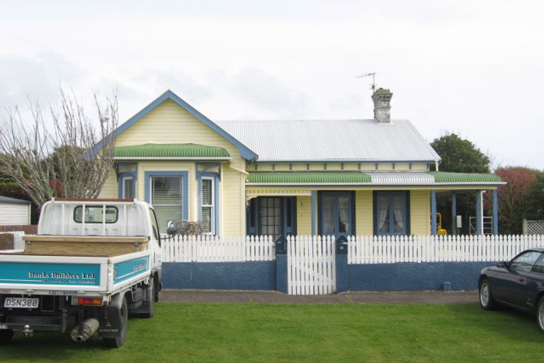 Photo of property in 33 Mouatt Street, Waitara, 4320