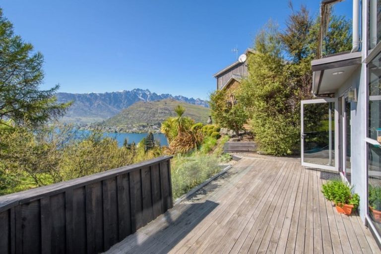 Photo of property in 2 Nugget Knob, Queenstown, 9300