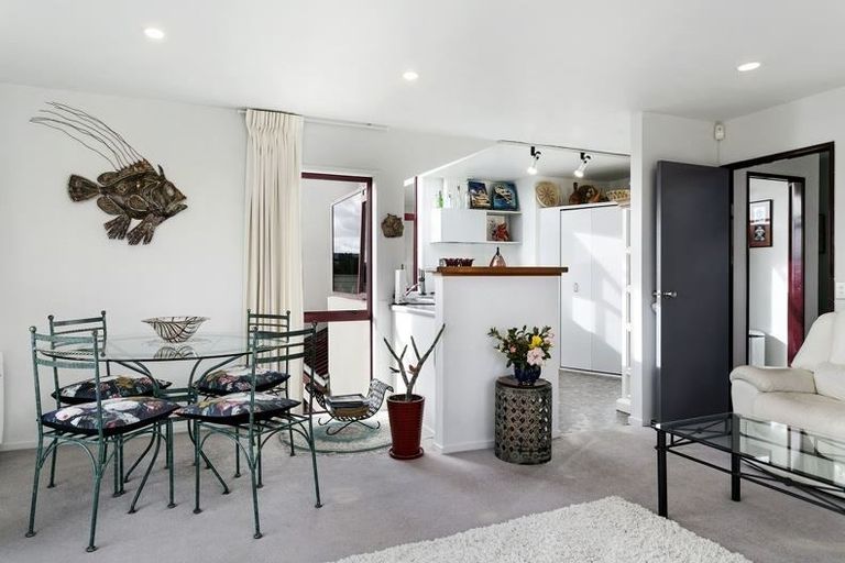 Photo of property in 1/57 Arrowsmith Avenue, Waipahihi, Taupo, 3330