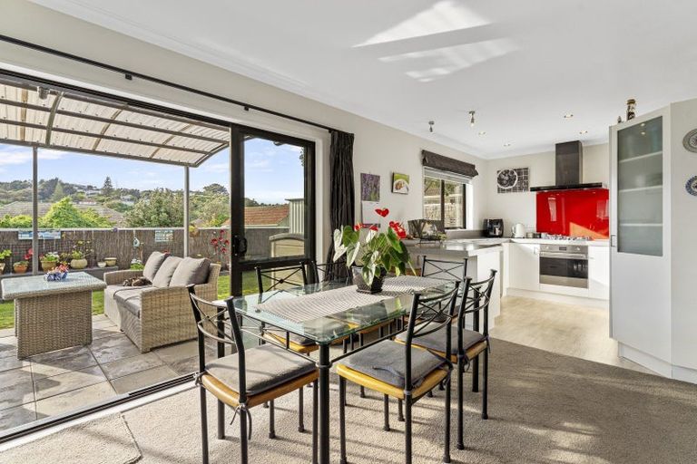 Photo of property in 1 Waiuta Street, Titahi Bay, Porirua, 5022