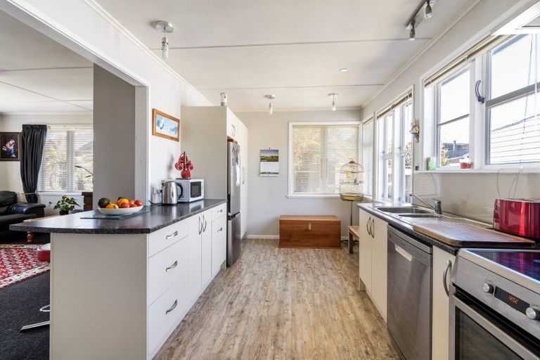 Photo of property in 7 Whakarewa Street, Motueka, 7120