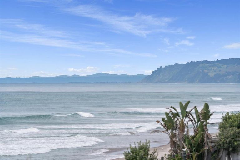 Photo of property in 175 Pukehina Parade, Pukehina, 3189