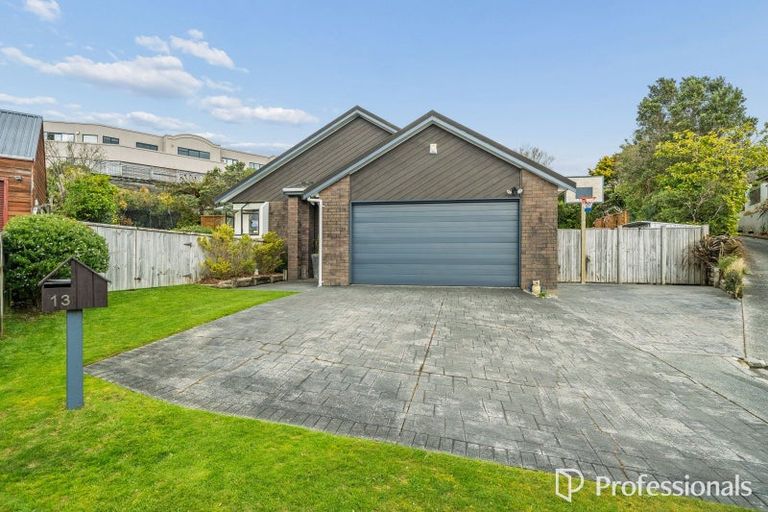 Photo of property in 13 Otamarau Grove, Maungaraki, Lower Hutt, 5010