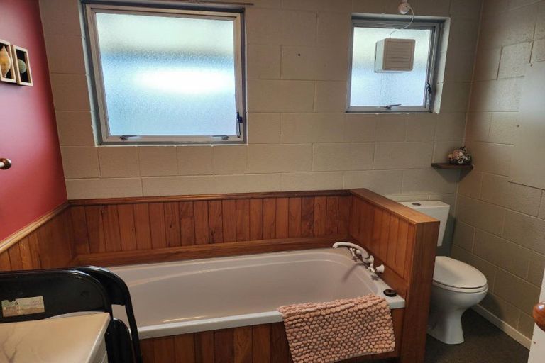 Photo of property in 3/58 Paynters Avenue, Strandon, New Plymouth, 4312