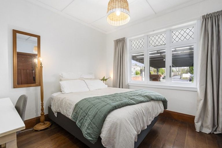 Photo of property in 105 Wyndrum Avenue, Waterloo, Lower Hutt, 5011