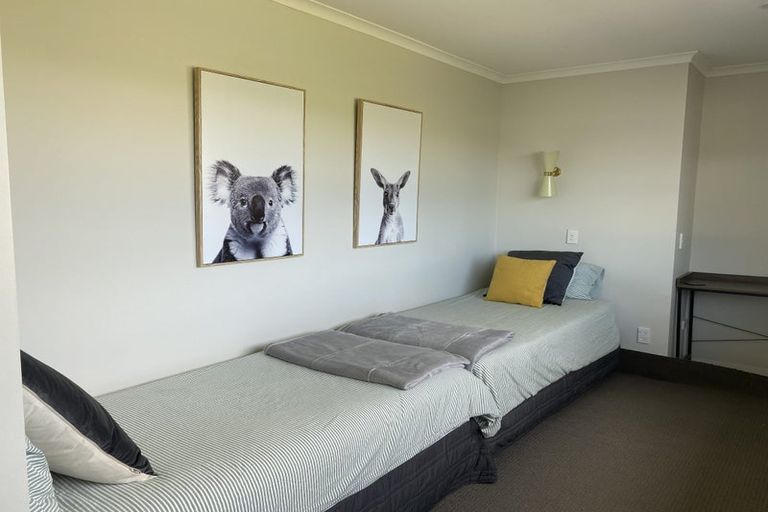 Photo of property in 242 Papamoa Beach Road, Papamoa Beach, Papamoa, 3118