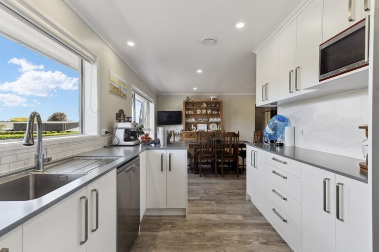 Photo of property in 25 Windsor Road, Inglewood, 4386