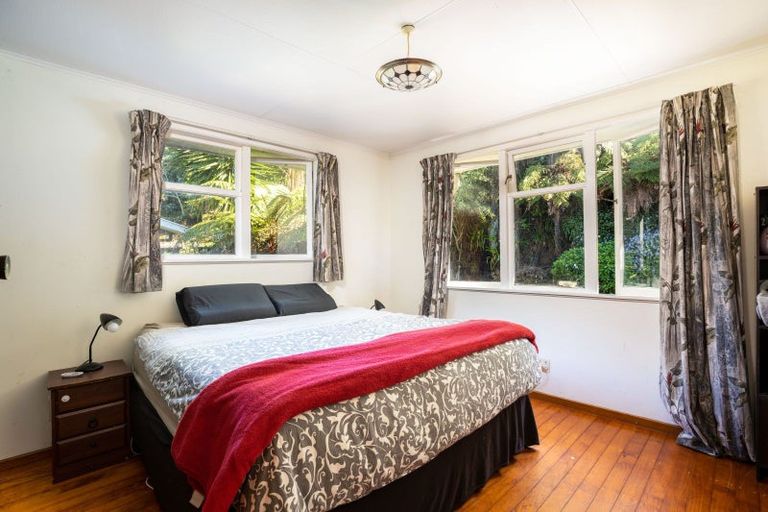 Photo of property in 16 Regent Place, Blagdon, New Plymouth, 4310