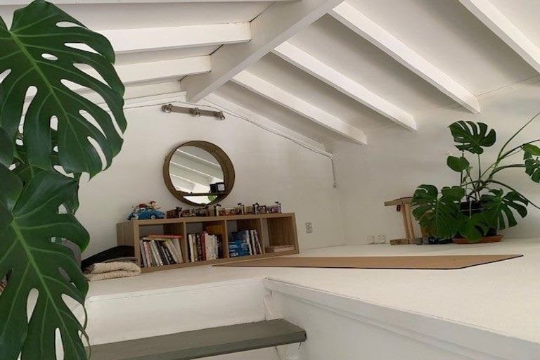 Photo of property in 23 Maungakiekie Avenue, Greenlane, Auckland, 1051