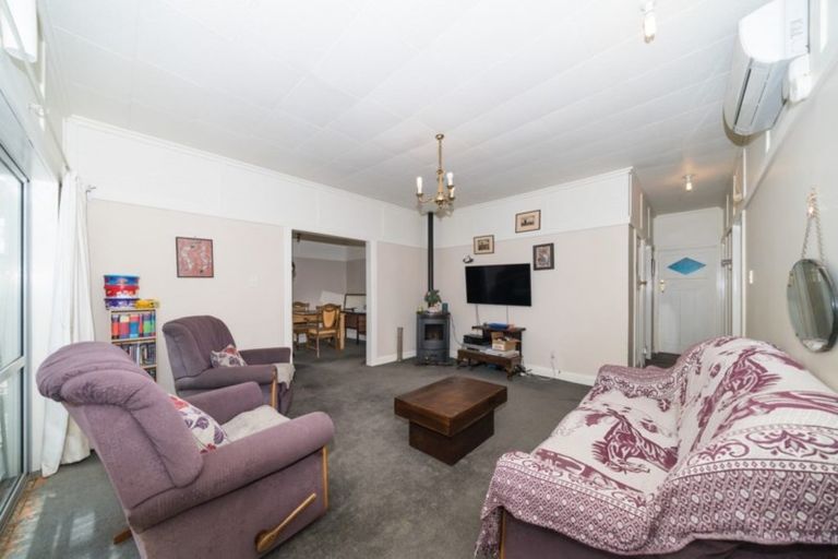 Photo of property in 187 Cemetery Road, Sanson, Palmerston North, 4479