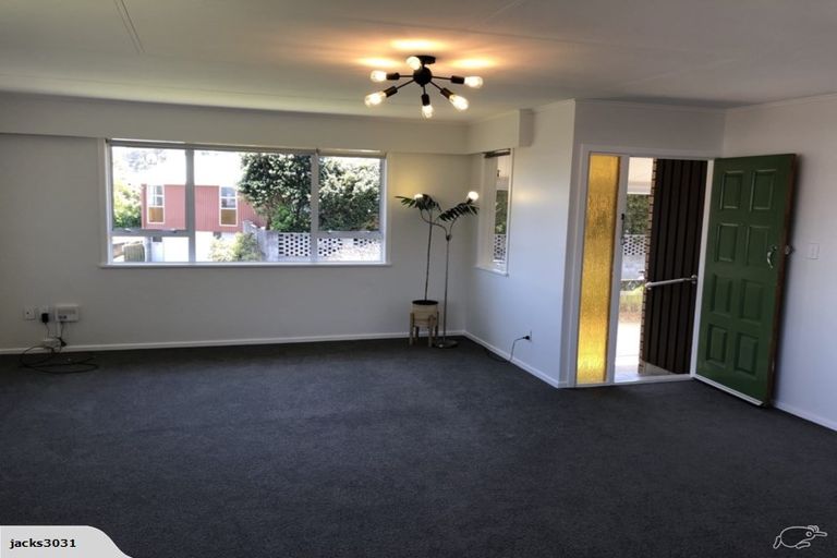 Photo of property in 2 Eton Place, Spotswood, New Plymouth, 4310