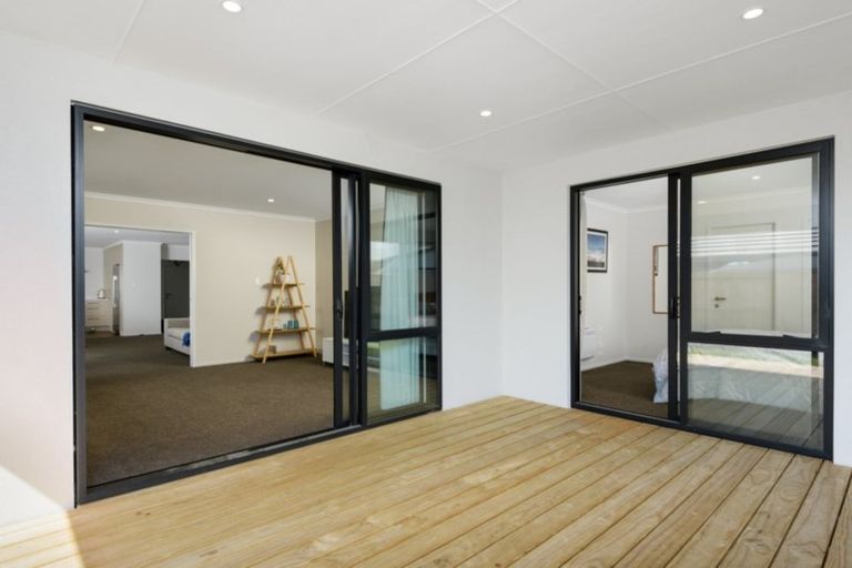 Photo of property in 8 Rotomanu Place, Pyes Pa, Tauranga, 3112