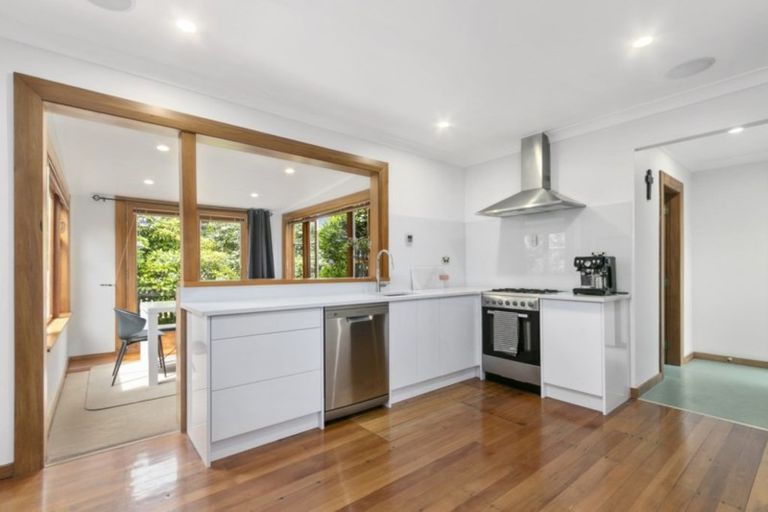 Photo of property in 2 Rowe Parade, Wainuiomata, Lower Hutt, 5014