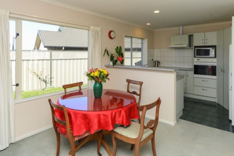 Photo of property in 6 Newbury Place, Taradale, Napier, 4112