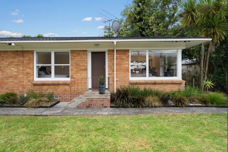 Photo of property in 2/10 Princes Street, Northcote Point, Auckland, 0627