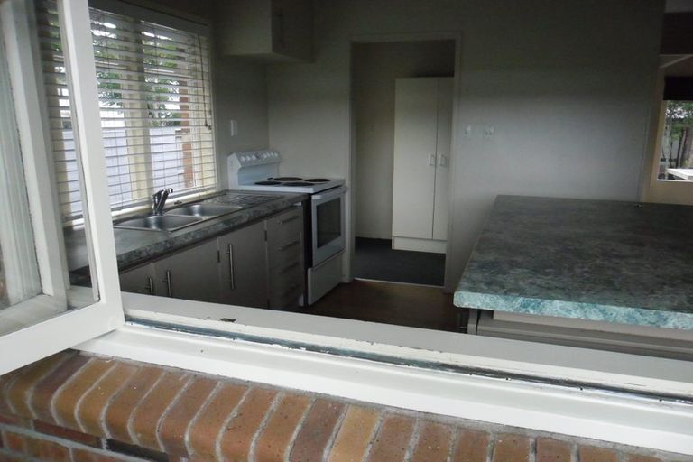 Photo of property in 15 Hattaway Avenue, Bucklands Beach, Auckland, 2012