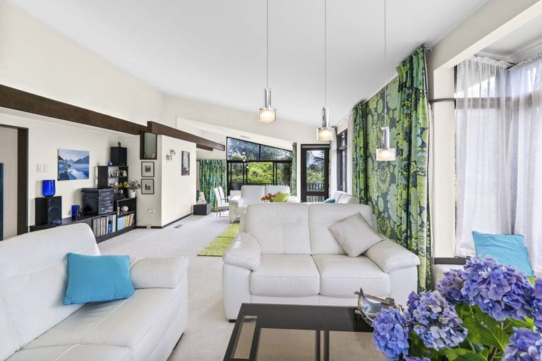 Photo of property in 12 Volkner Grove, Waterloo, Lower Hutt, 5011