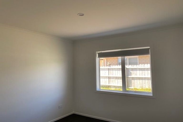 Photo of property in 14 Oxnam Place, Foxton Beach, Foxton, 4815