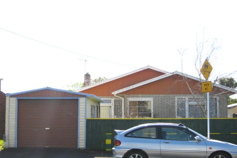 Photo of property in 52 Wallace Place, Westown, New Plymouth, 4310