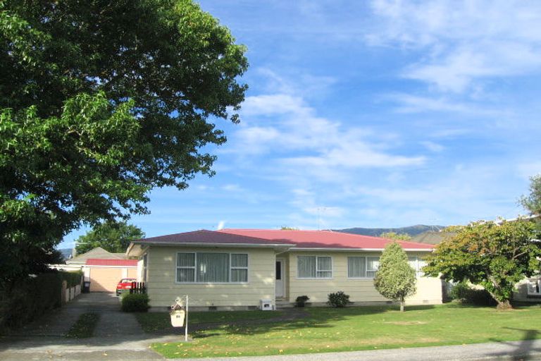 Photo of property in 28 Golders Road, Elderslea, Upper Hutt, 5018