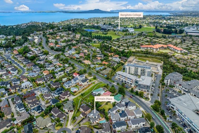 Photo of property in 23 Malin Place, Pinehill, Auckland, 0632