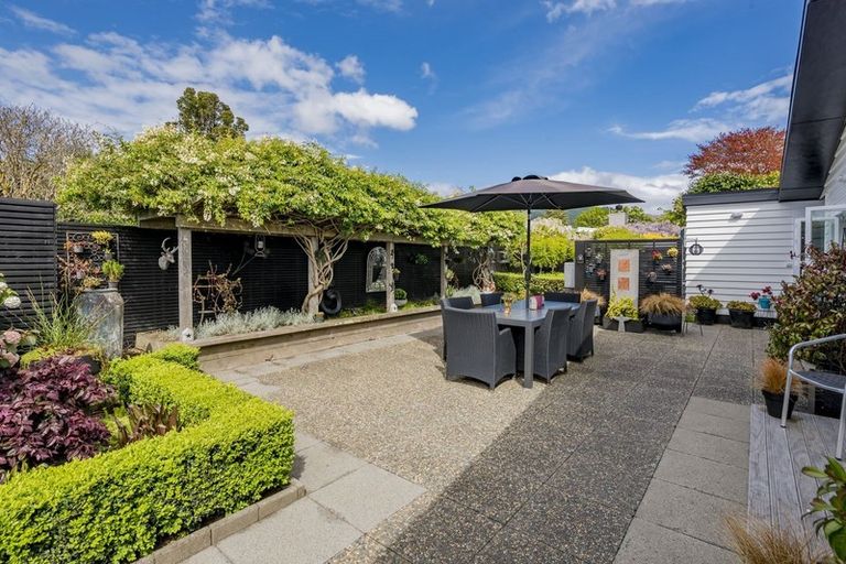 Photo of property in 7 Ngarara Road, Waikanae, 5036