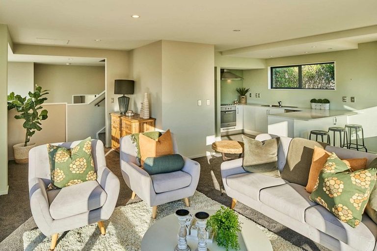 Photo of property in 10 Pukerua Beach Road, Pukerua Bay, 5026