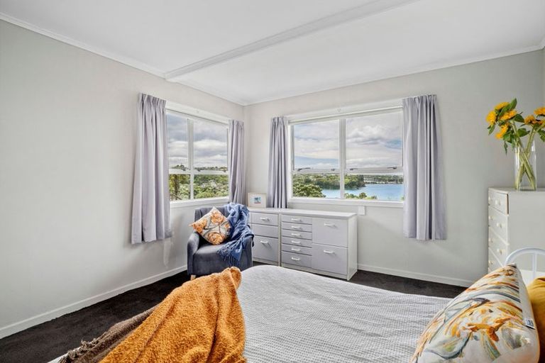 Photo of property in 97 Tiri Road, Tindalls Beach, Whangaparaoa, 0930