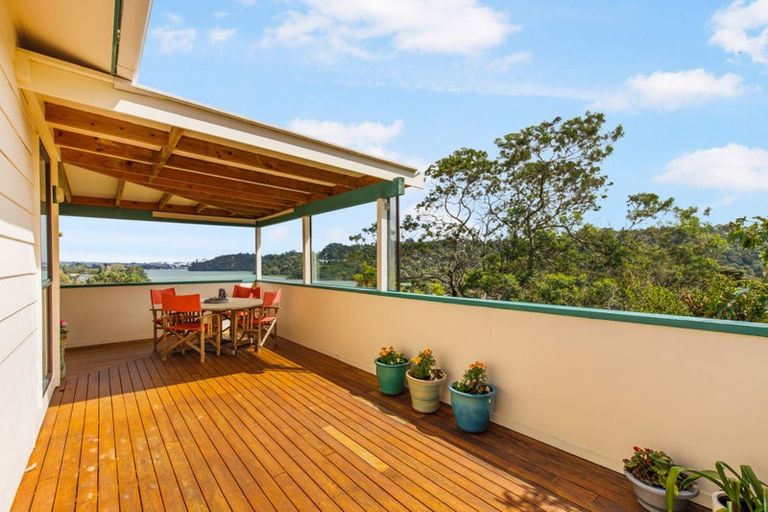 Photo of property in 47 Pemberton Avenue, Bayview, Auckland, 0629