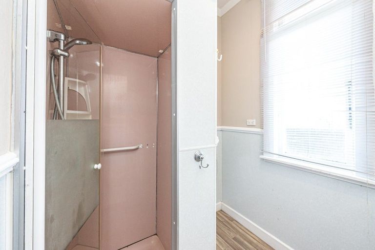 Photo of property in 5 Mason Terrace, Gonville, Whanganui, 4501