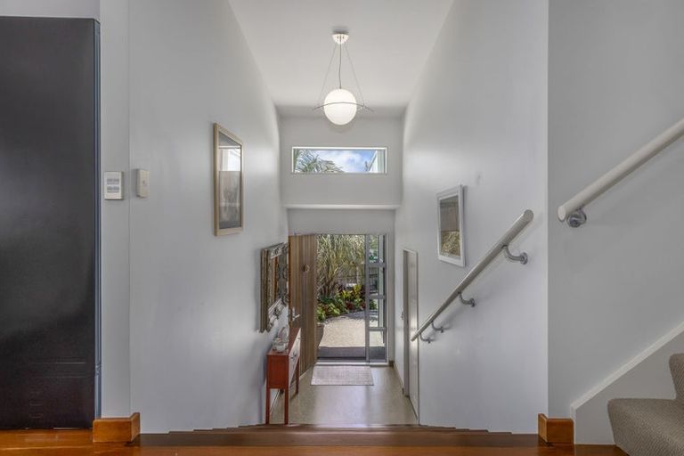 Photo of property in 12 Charlotte Way, Raumati South, Paraparaumu, 5032