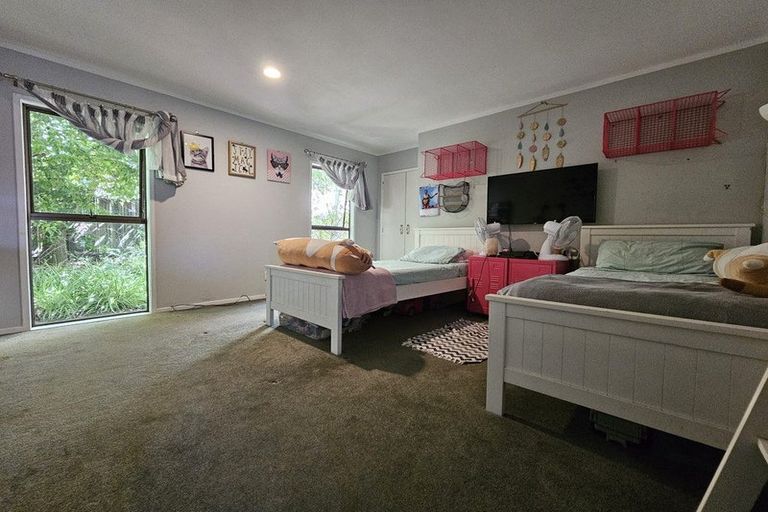 Photo of property in 67 John Downs Drive, Browns Bay, Auckland, 0630