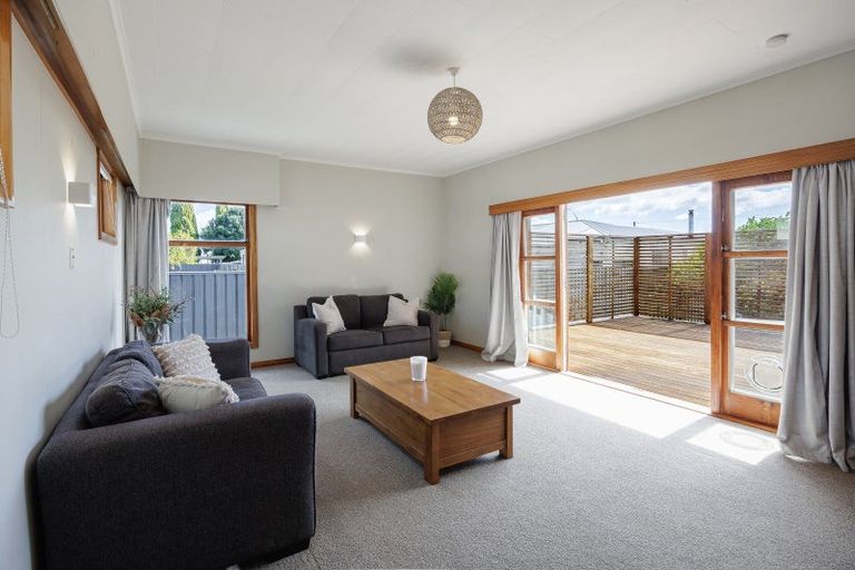Photo of property in 49 Meeanee Road, Taradale, Napier, 4112