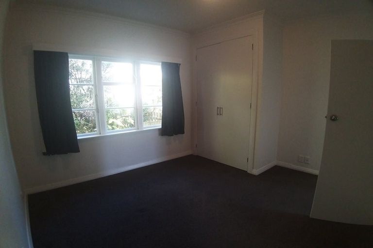 Photo of property in 5 Harland Street, Brooklyn, Wellington, 6021